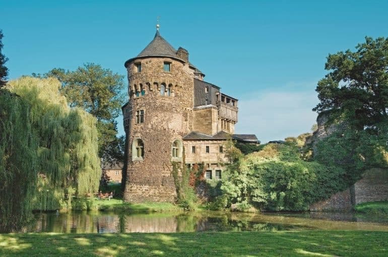 Festwiese mit Schlossblick